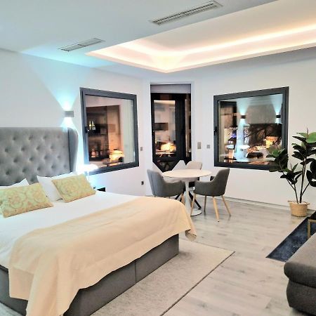 Plasencia Plaza Mayor Luxury Bagian luar foto