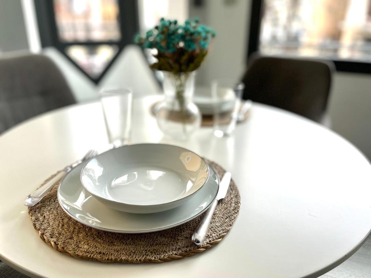 Plasencia Plaza Mayor Luxury Bagian luar foto