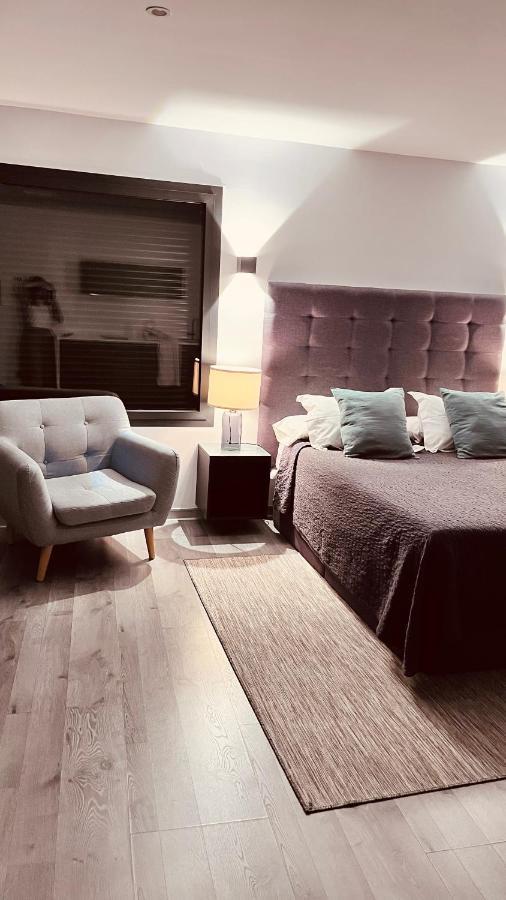 Plasencia Plaza Mayor Luxury Bagian luar foto