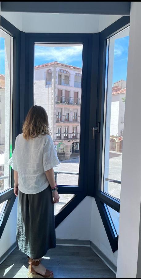 Plasencia Plaza Mayor Luxury Bagian luar foto