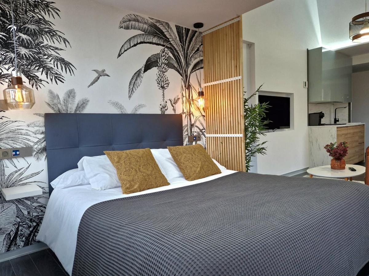Plasencia Plaza Mayor Luxury Bagian luar foto