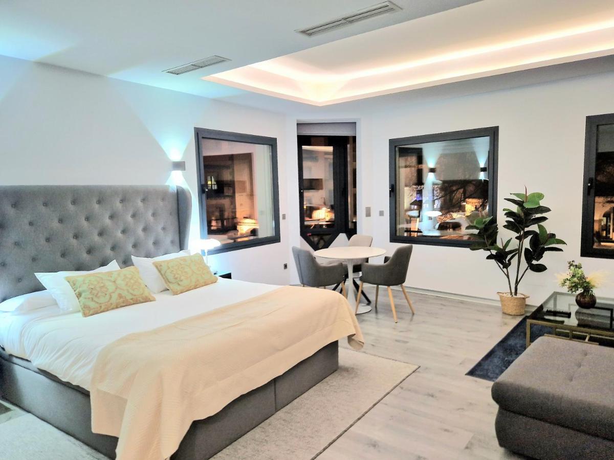 Plasencia Plaza Mayor Luxury Bagian luar foto