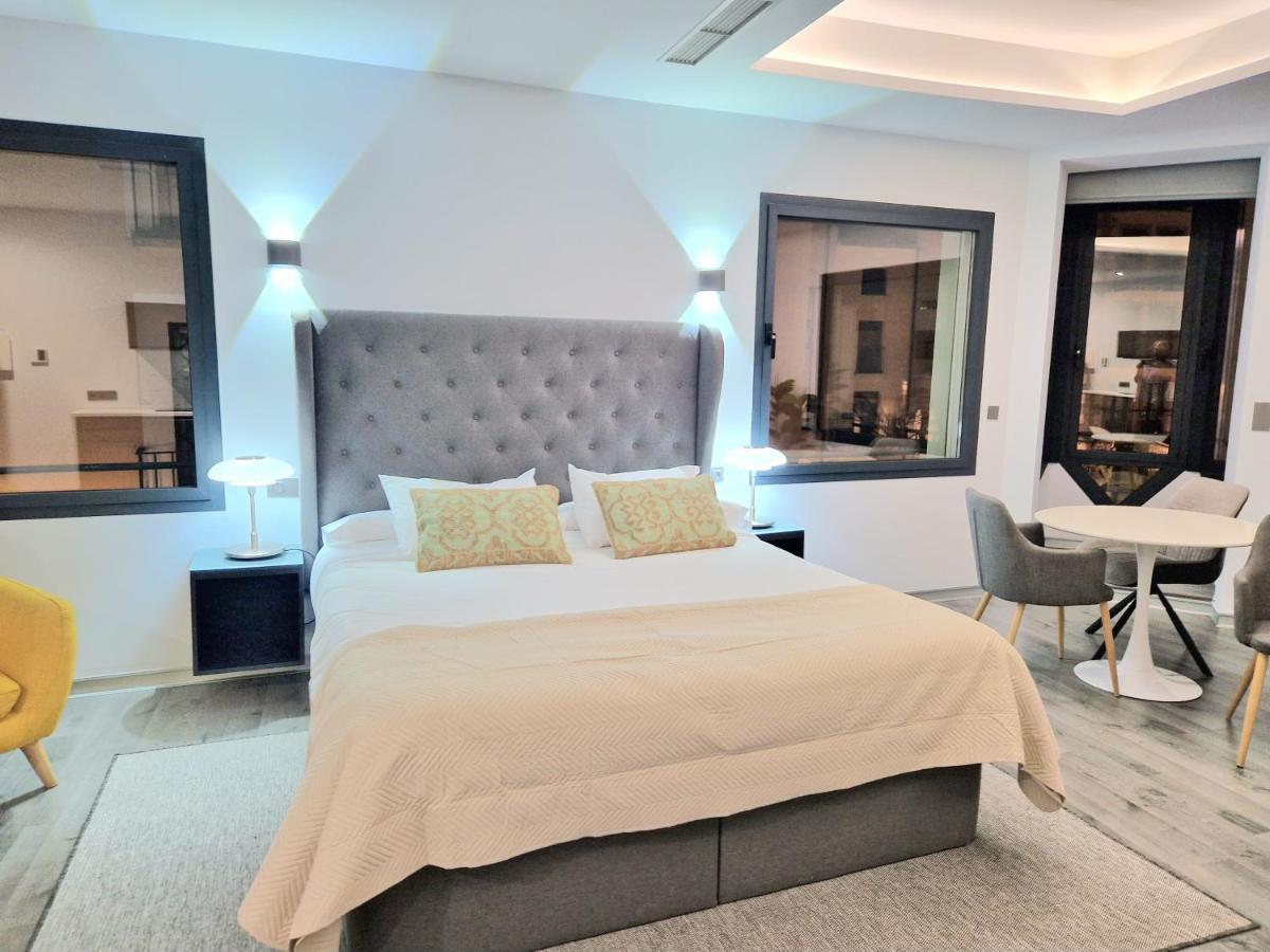 Plasencia Plaza Mayor Luxury Bagian luar foto